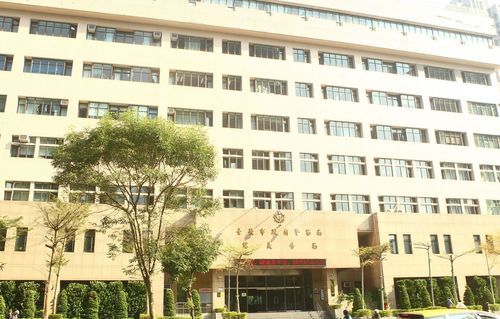 北市年輕帥警爆劈腿!偷吃16歲女學生還偷拍裸照 信義分局:絕不包庇