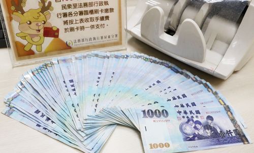 慣老闆3年欠繳勞健保費168萬元 屏東分署貼上封條秒結清