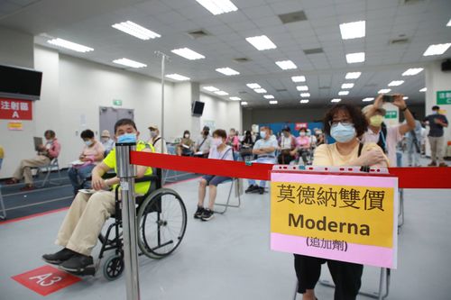 莫德納次世代擬開放到18歲! 王必勝:10月中旬討論