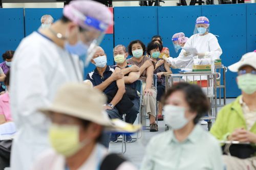 高端170萬劑快過期逾3成銷毀　王必勝認了！比不上次世代一定高報廢率