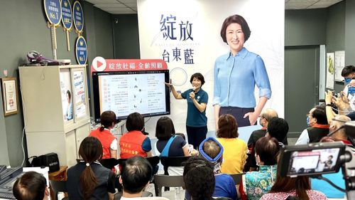 饶庆铃自豪社福政见达成百分百 刘櫂豪讽「例行工作」拿来当政绩