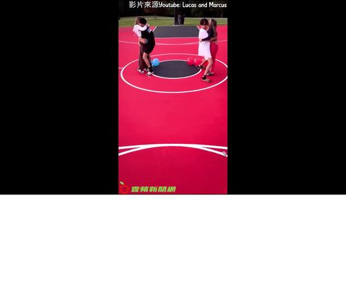 男子衝上前對女子「抱緊處理」 雙雙緊抱場面刺激羨煞全網