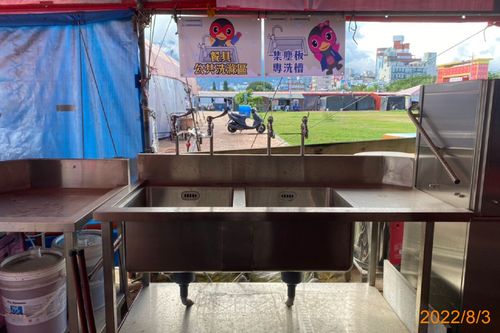 花蓮東大門夜市環保餐具租借服務 200攤商自備餐具享優惠