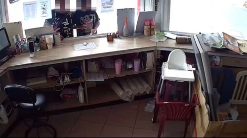 買飲料「外帶」捐款箱 女慣竊走過警所被叫住自投羅網