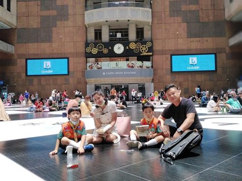 獨家專訪｜美魔女陳明真栽培雙胞胎兒成準奧運選手　出生5個月學游泳上小學練空氣槍