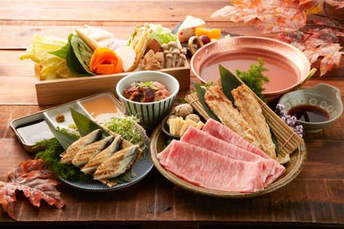 秋天吃鍋|380元吃A5和牛、「鰻魚和牛鍋」大啖鰻魚4吃