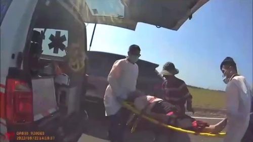 「風一樣的男子」公路版!雲林沿海強風突襲 他連人帶車被吹落水溝