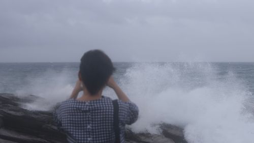 臨別狂吐水彈! 軒嵐諾重回強颱暴風圈擴大 15縣市豪大雨特報