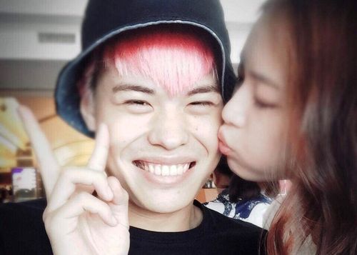 百萬YouTuber聖結石窮到0存款、信用卡還裂開　身兼多職全身傷插滿針