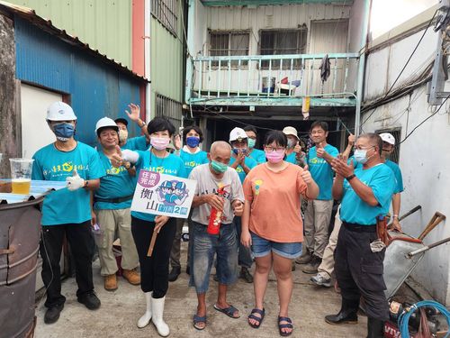 疾病纏身阿華媽一家四口棲身危屋  行善團助修繕溫暖過秋節