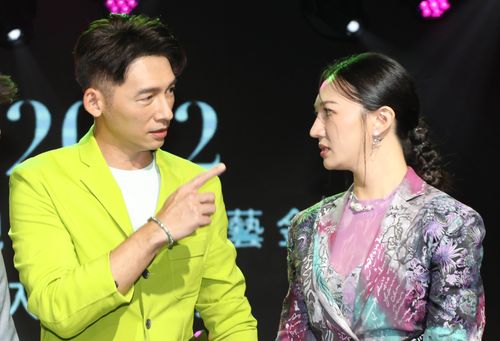 温升豪夜入李杏家20分钟 自认倒楣气喊「下次待久一点」