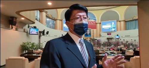 謝龍介為這事抓狂!飆罵女議員「狗兒子」 想想又後悔道歉