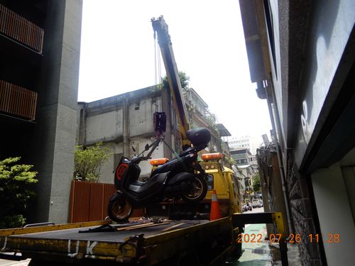 不繳停車費被罰376次!他哭窮竟有錢買重機 這下慘被查封拍賣