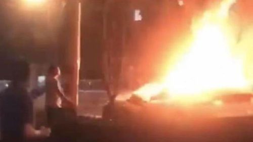 保時捷電動車Taycan撞護欄起火燒死富豪 友控車門鎖死救不了人