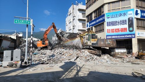 親眼目擊「維冠大樓」慘況留陰影 6.8強震讓他「無法控制發抖」