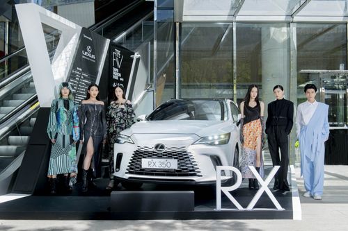 Lexus第4年贊助臺北時裝週　同步展出大改款RX旗艦休旅