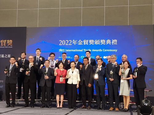 經長坦言3隻黑天鵝讓全球Q4經濟緊張 台灣去年貿易總額逆勢拼出全球第16名