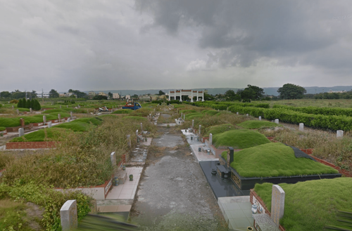 工程師公墓拜亡父燒紙錢 竟離奇著火全身56%灼傷!原因曝光