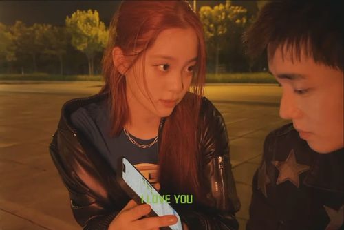 欧阳娜娜转「我爱你中国」　网友狂酸：人民币真香