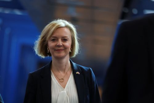 政策髮夾彎　英國新首相特拉斯信譽受挑戰