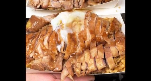 肉滿到看不到麵 今晚還不吃爆這美食嗎?