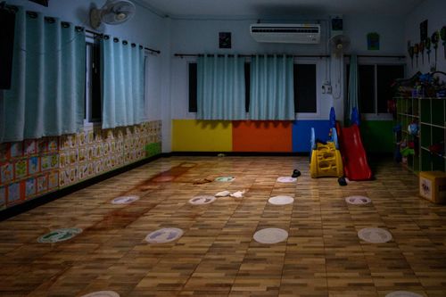 泰國托兒所血案槍手遺體查無毒品跡象　鄰居：案發前好幾晚他在家練槍