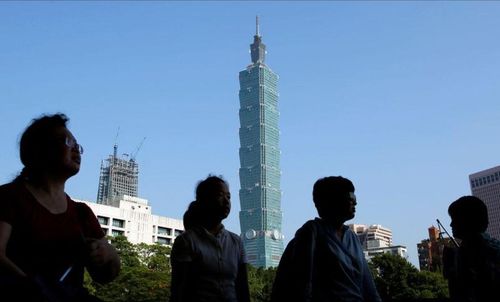 台股｜法人砍逾百億！台積電殺至395元、航空觀光大跳水　指數跌270點