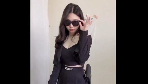 正妹化身職場常見的OL　最後一個讓人最舒服