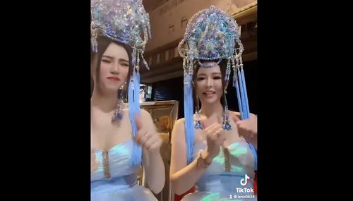 神的侍女秀舞肢體不協調　「自己不尷尬，尷尬的就是別人」