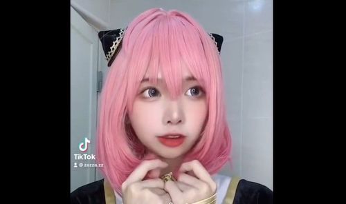 太卡哇伊了吧！　辣妹化身安妮亞萌樣惹人愛