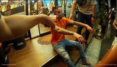 高雄警圍捕2街暴份子 鬥毆男狼狽落網