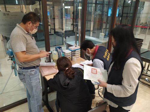 僱用非法移工被罰75萬 擁千萬透天厝卻拒繳!法院裁定管收他才願掏錢