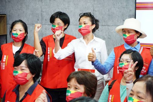 Kolas勤走災區！榮耀志工隊成軍　進行一場改變的運動