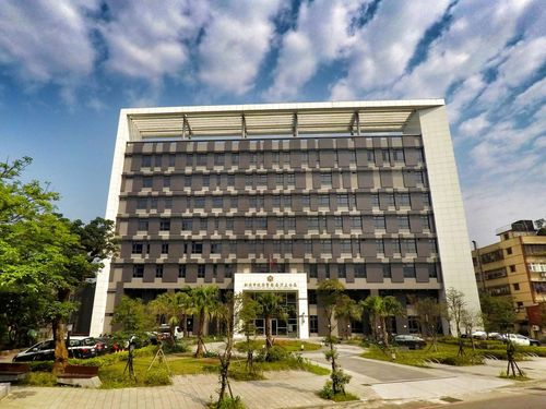 你看我這邊都腫起來了！變態男跟騷女學生　愛女受驚母爆氣報警緝凶