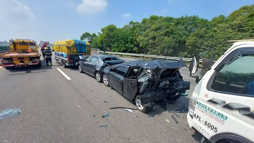 國3苗栗後龍段連環撞釀3傷 肇事原因曝光!貨車高速追撞3車
