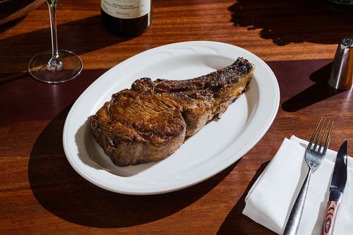 海陸同饗!頂級乾式熟成牛排館迎10周年 點牛排送法國生蠔、波士頓龍蝦