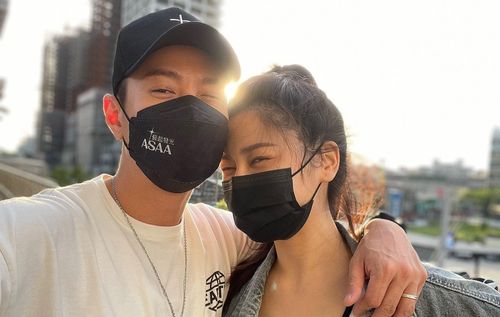 性感床照「打開開」被老公放上網!白家綺火大了:有沒有搞錯?