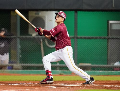 樂天朱育賢陽春砲解套 花蓮避免再次跨夜大戰