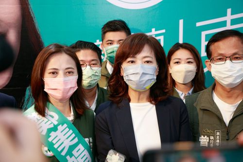 遭批看板不見林智堅 沈慧虹反擊高虹安「不敢承認這2人陪跑攤」