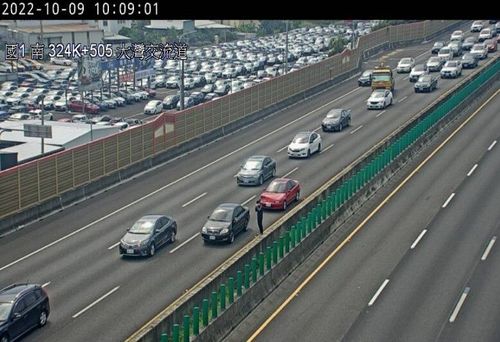 連假第2日!國道午後3起追撞事故 最長回堵5公里