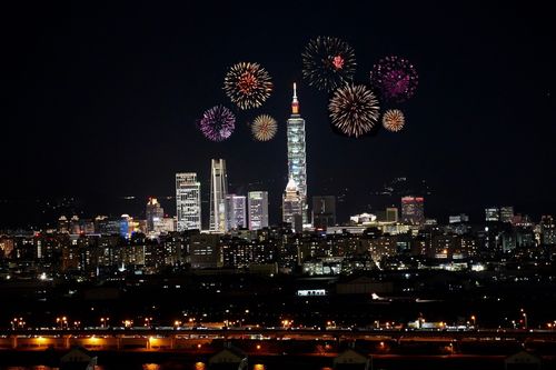 跨年早鸟|台北五星酒店高空跨年趴 每房12500元起、再抽豪华套房大奖