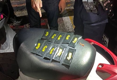 毒咖啡包炫富!打印「老子有錢」 秒遭警察抄了