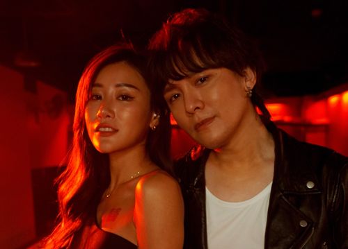 金志遙扮台客使壞像極了邱澤 爽找JKF女郎談情卻雙雙確診