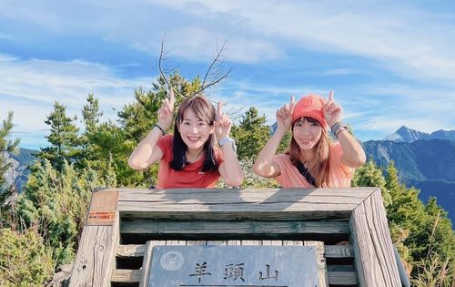 段慧琳庆500集揪美女主播魏华萱 挑战3天没洗澡半路累到崩溃