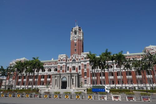 裴偉驚爆「總統的旨意」挺鏡電視 總統府澄清:決不涉入