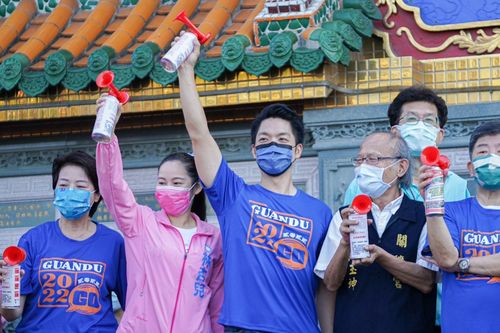 蔣萬安、陳時中、黃珊珊「又撞場」　三人巧妙同框無互動