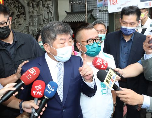 陳時中團隊屢出包網友照挺 學者警示「這」不是好跡象