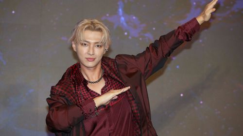 炎亞綸生日開唱　祭出「鵰王」更衣秀攬客