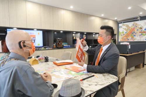 年過30歲才來賣房　他們業績嚇嚇叫