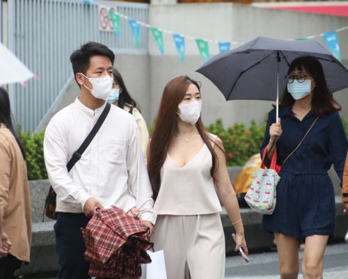 最快明三颱共舞 東北季風增強!「這天」降溫有感